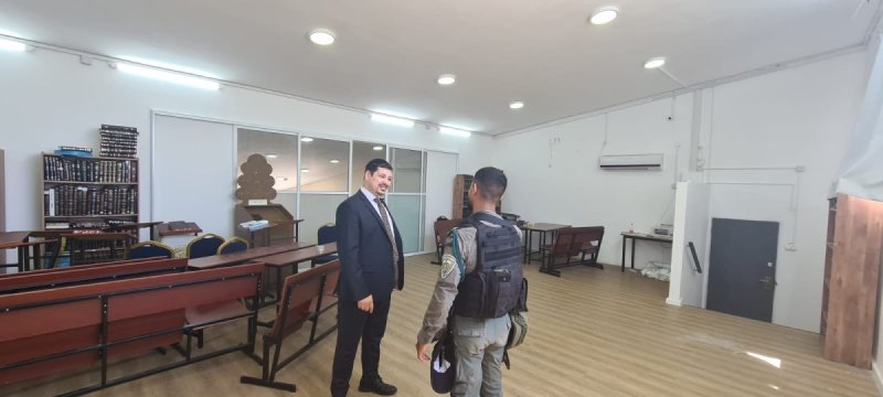 באדיבות המצלם