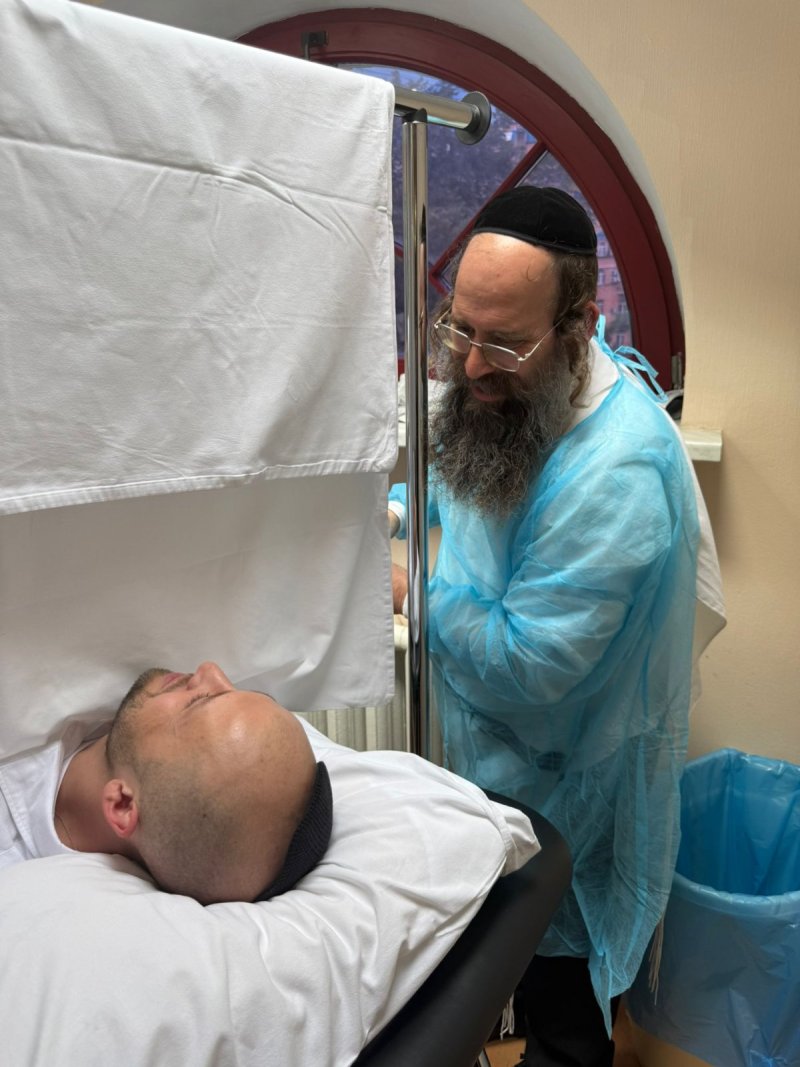 באדיבות המצלם