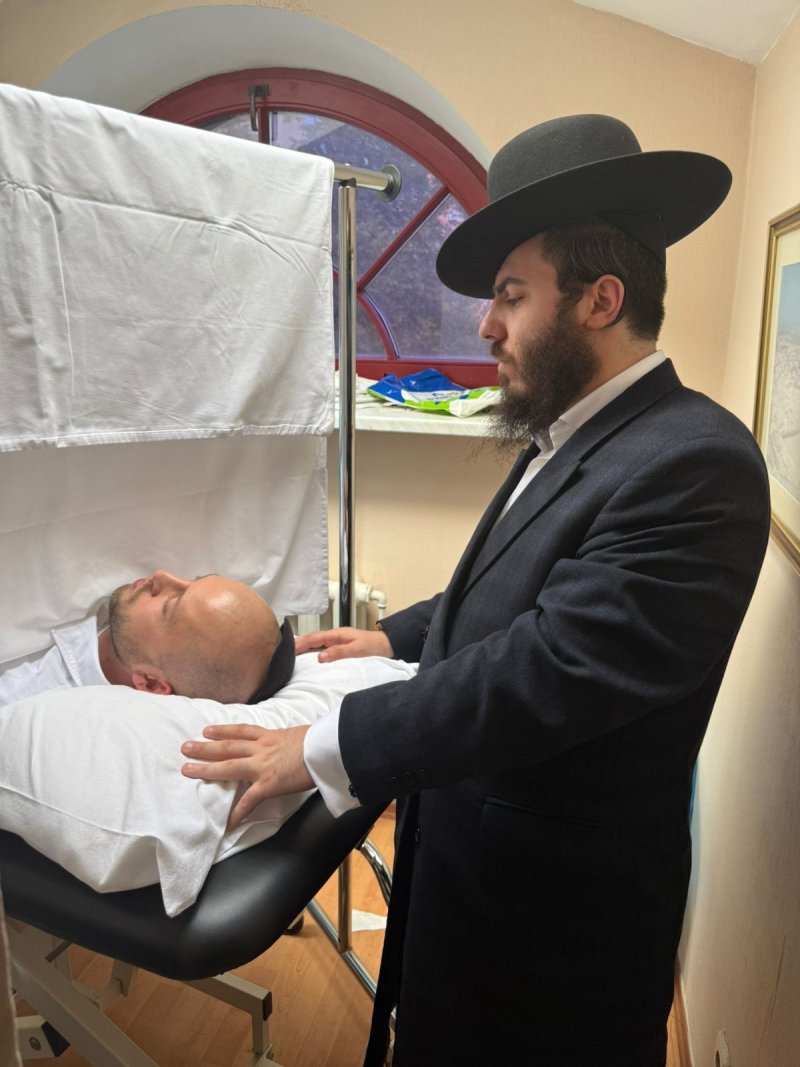 באדיבות המצלם