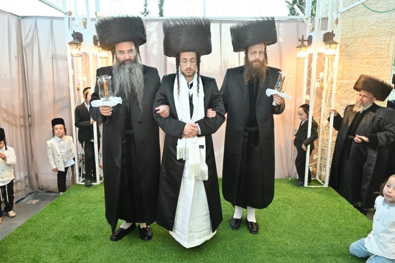 באדיבות המצלם