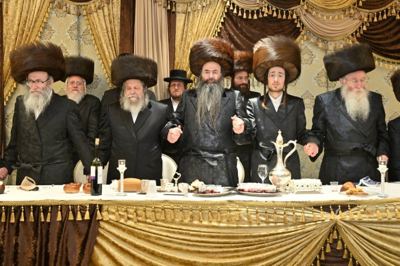 באדיבות המצלם