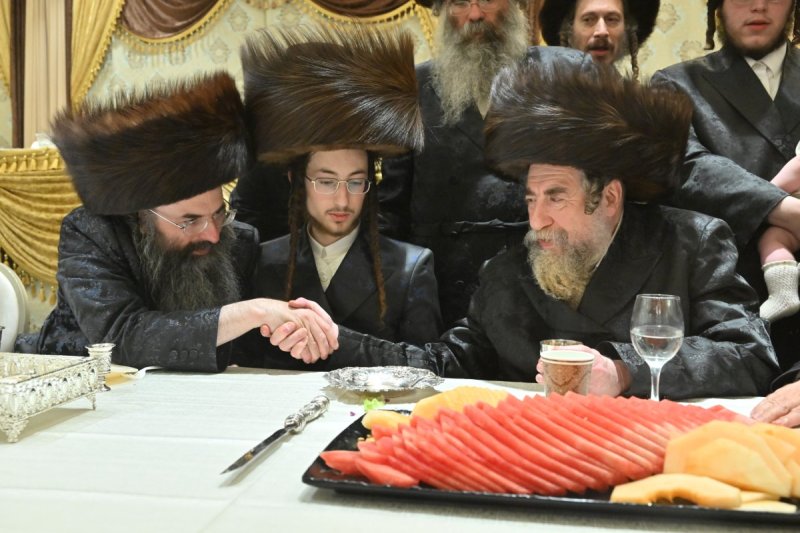 באדיבות המצלם