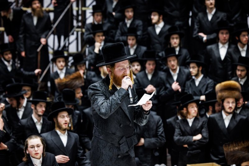 אברומי בלום והלל ל"ש