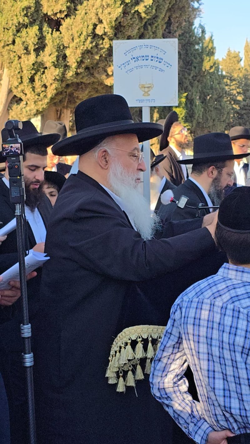 באדיבות המצלם