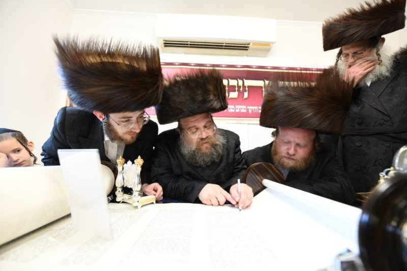 אנשיל בעק