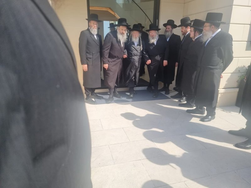 באדיבות המצלם