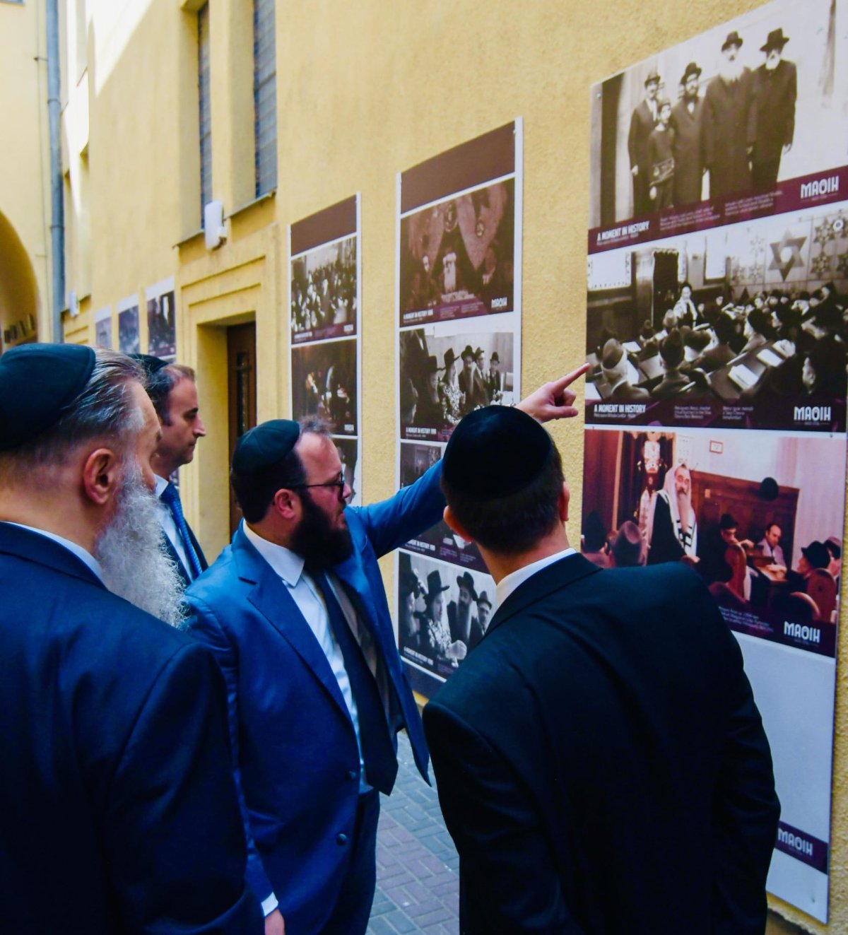 באדיבות המצלם