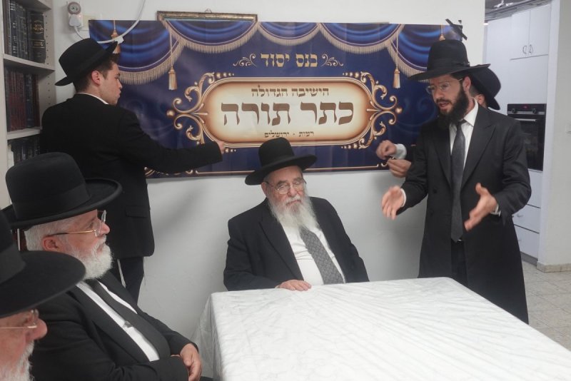 באדיבות המצלם