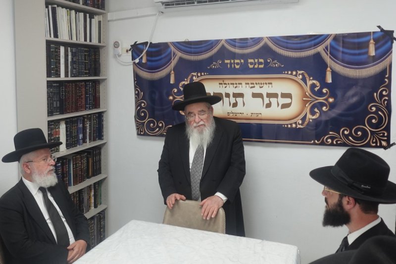 באדיבות המצלם