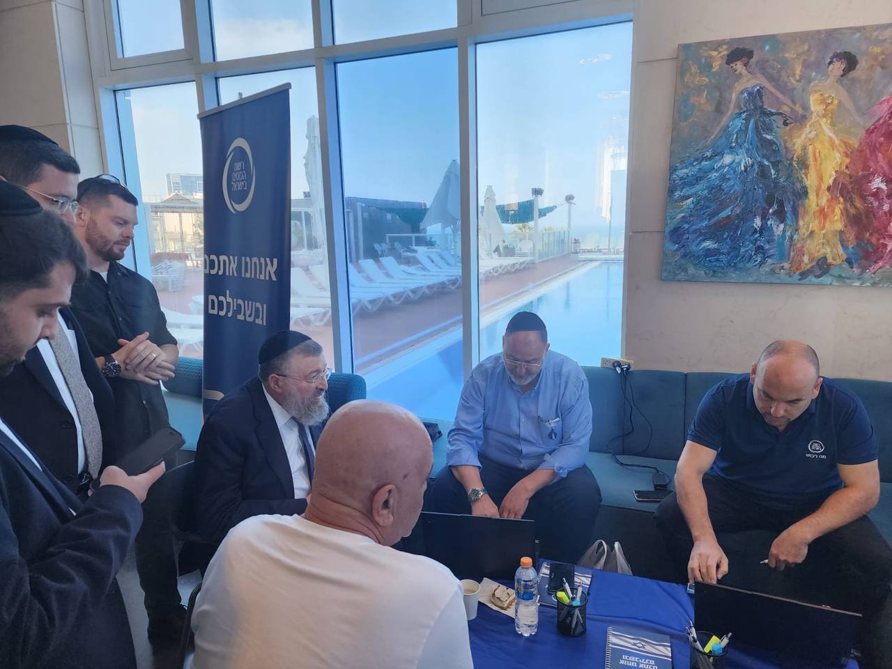 באדיבות המצלם