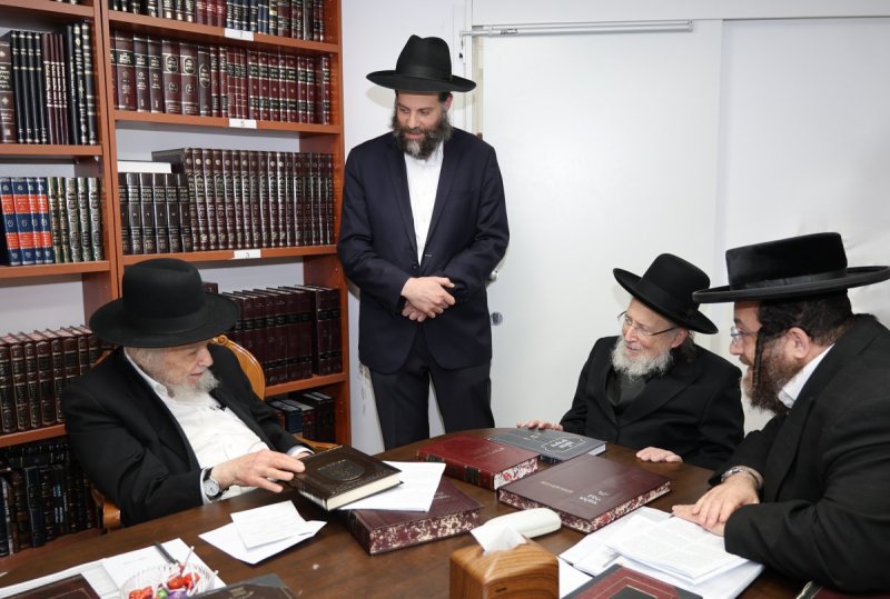 באדיבות המצלם