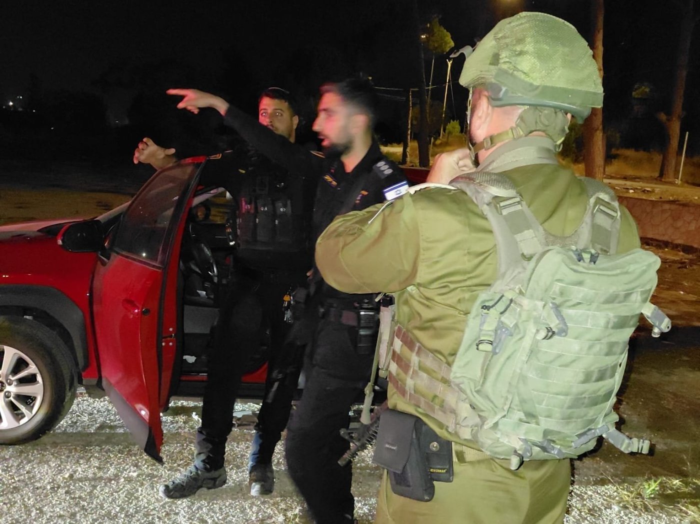 דוברות המשטרה והמנהל האזרחי