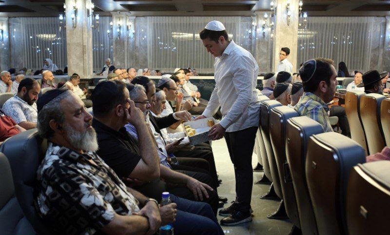 באדיבות המצלם