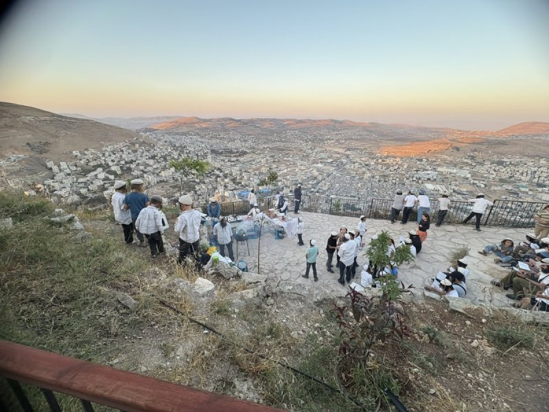 באדיבות המצלם