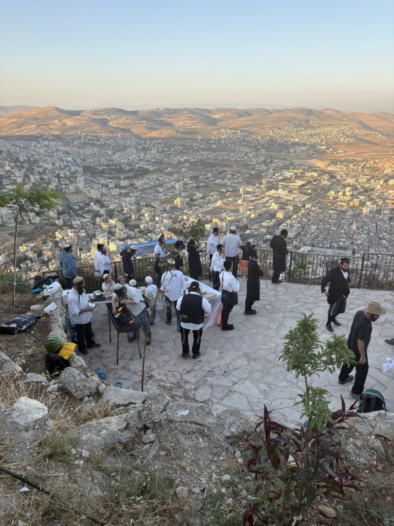 באדיבות המצלם