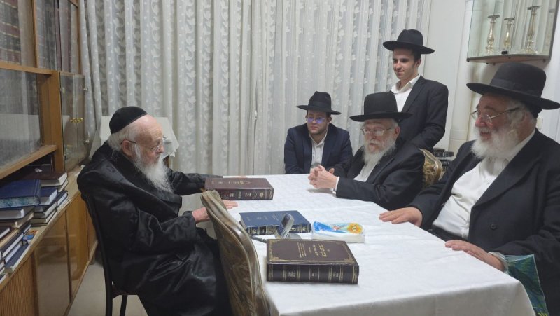 באדיבות המצלם