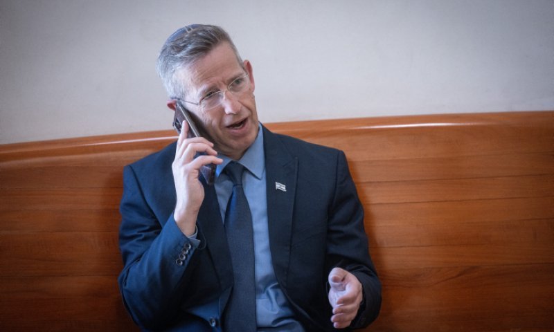 בג"ץ נותן למיארה ויוסי פוקס שבוע כדי להגיע להסכמות