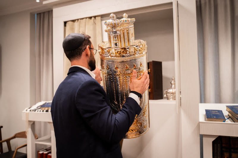 לסין אלכסנדר