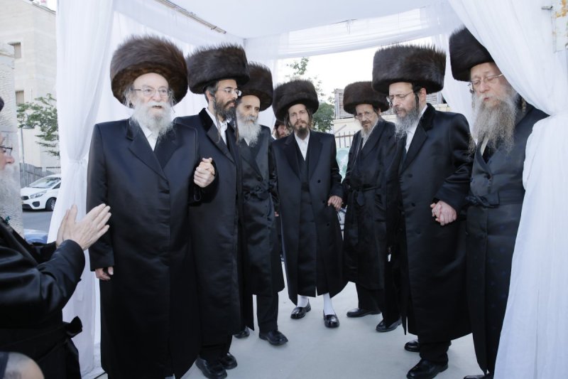 א.ה וב. מיכאלי