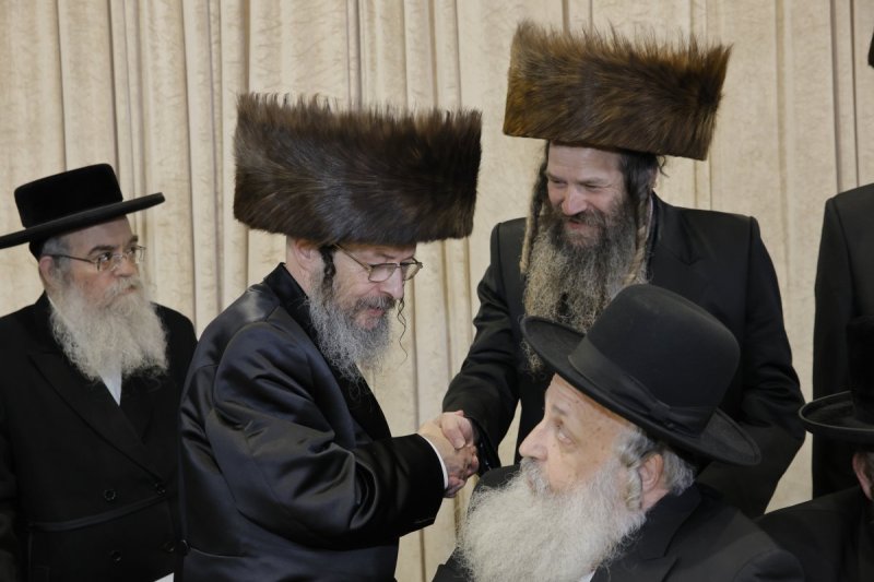 א.ה וב. מיכאלי