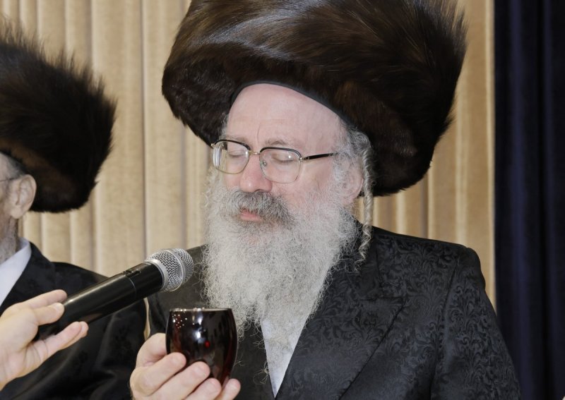 א.ה וב. מיכאלי