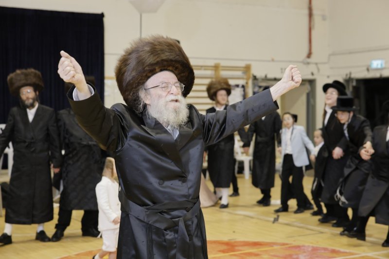 א.ה וב. מיכאלי
