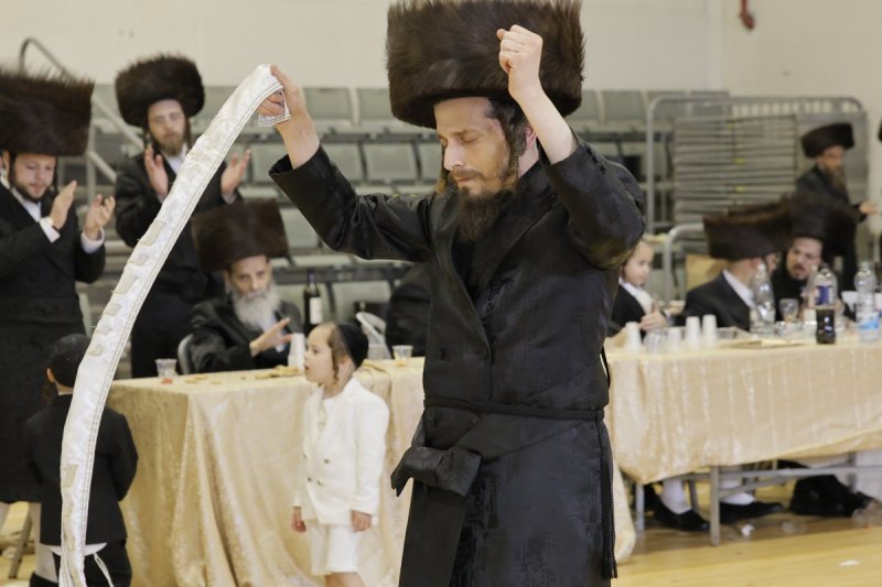 א.ה וב. מיכאלי