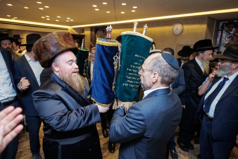 דניאל נפוסי