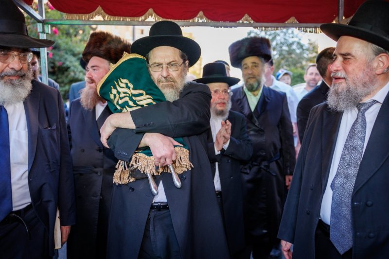דניאל נפוסי