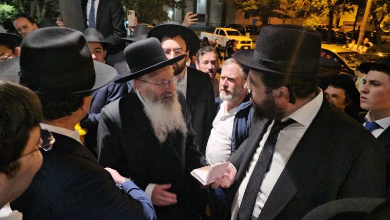 באדיבות המצלם