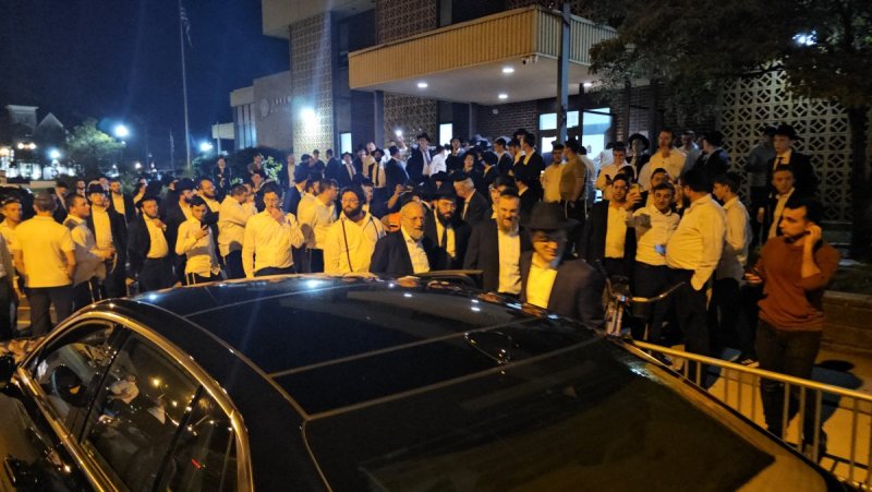 באדיבות המצלם