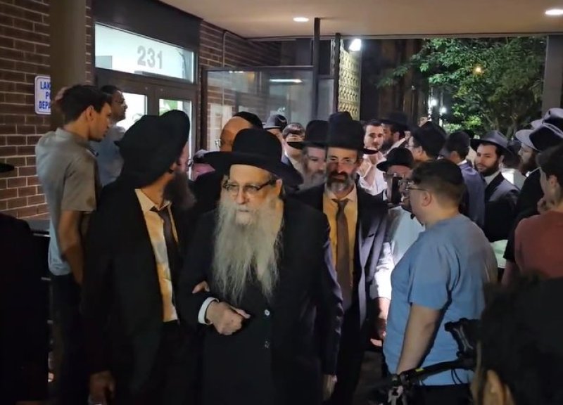 באדיבות המצלם