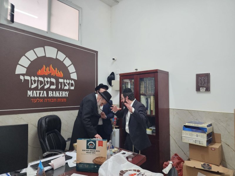 באדיבות המצלם