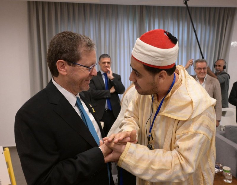 עמוס בן גרשום/לע״מ