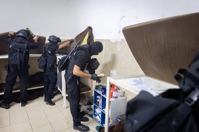 חיים גולדברג, פלאש 90