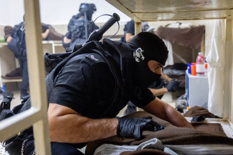 חיים גולדברג, פלאש 90