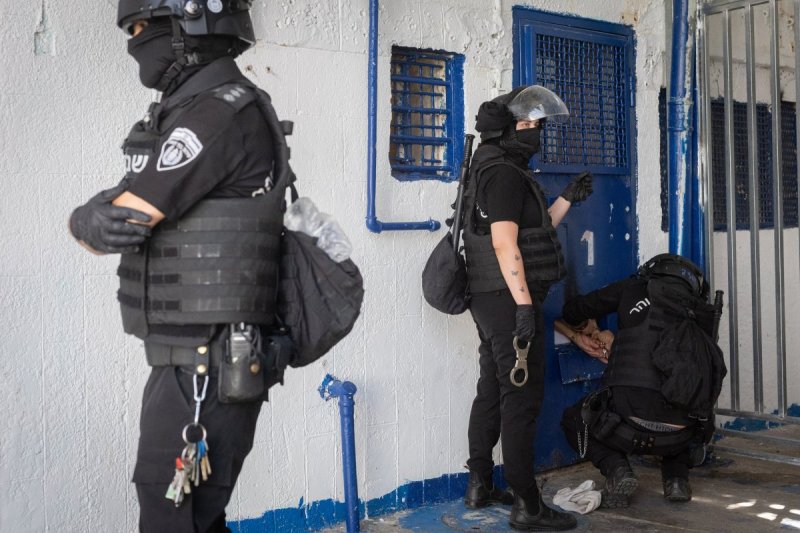 חיים גולדברג, פלאש 90