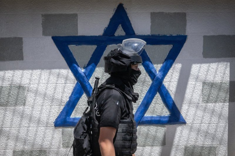 חיים גולדברג, פלאש 90