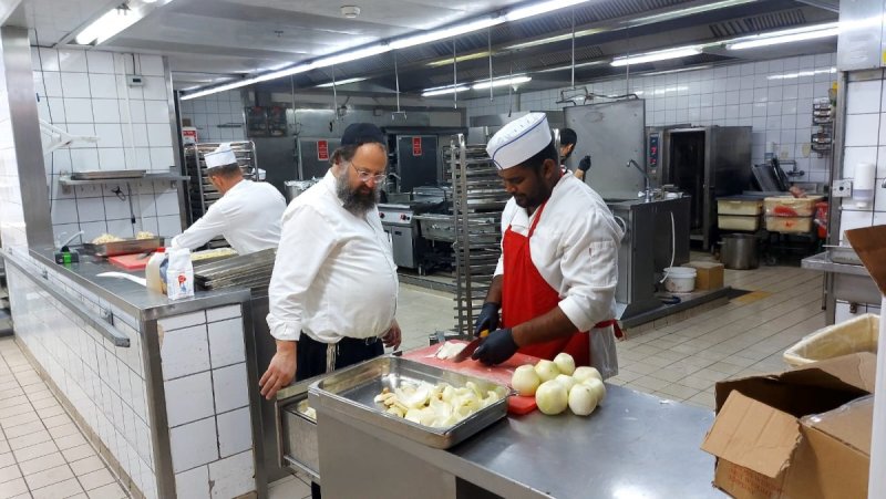 באדיבות המצלם