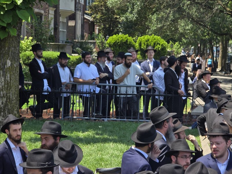 יוסי קורנט, חב"ד מתעדכנים