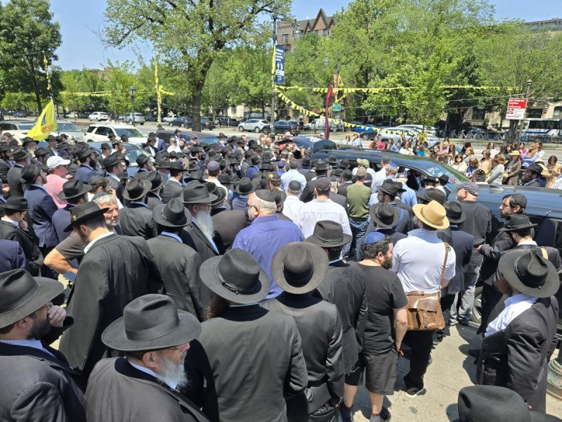 יוסי קורנט, חב"ד מתעדכנים