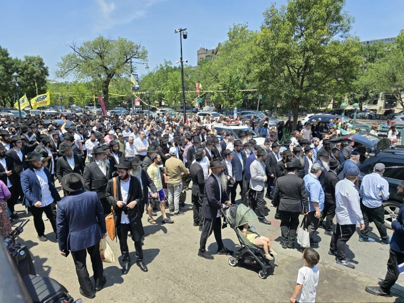 יוסי קורנט, חב"ד מתעדכנים