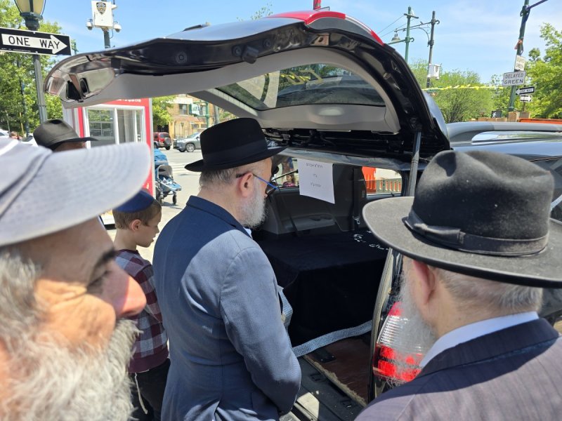 יוסי קורנט, חב"ד מתעדכנים