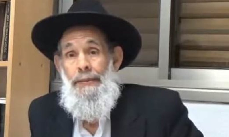 הנהיג צוותות של שוחטים: הגאון רבי מנחם שוקר זצ"ל