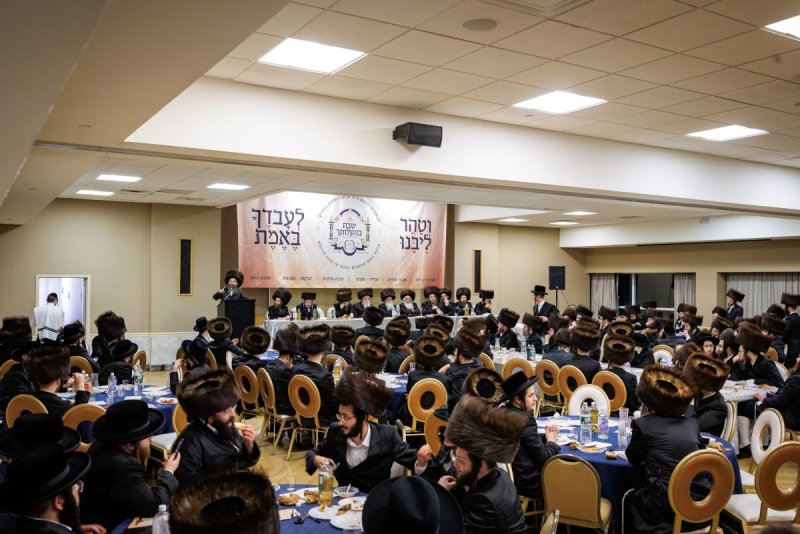 באדיבות המצלם