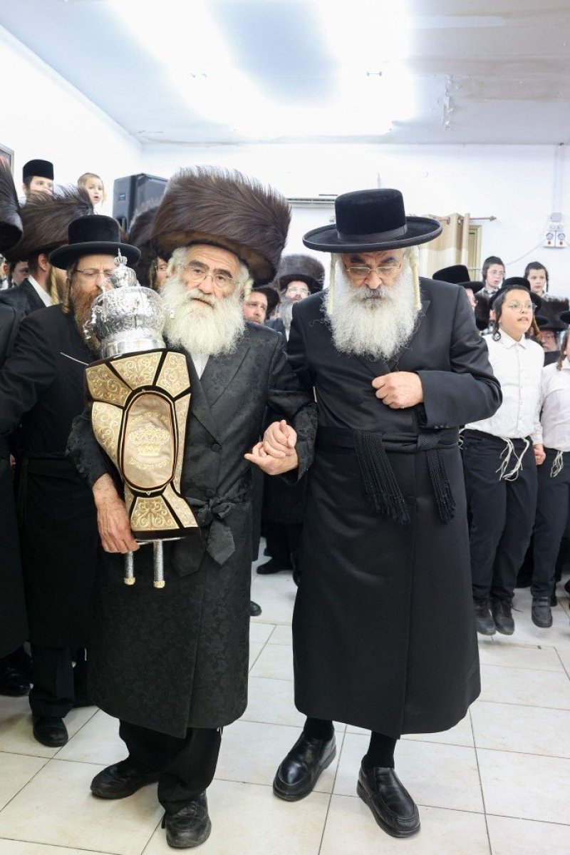 באדיבות המצלם