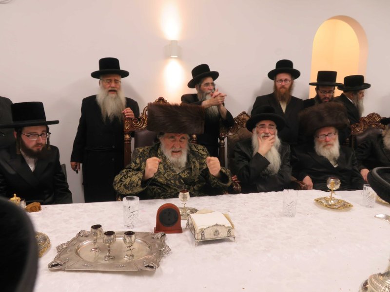 באדיבות המצלם