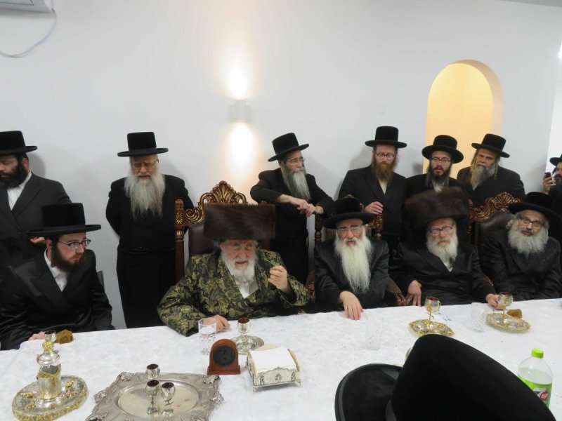 באדיבות המצלם