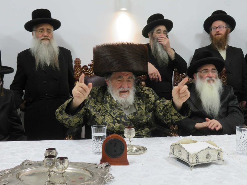 באדיבות המצלם