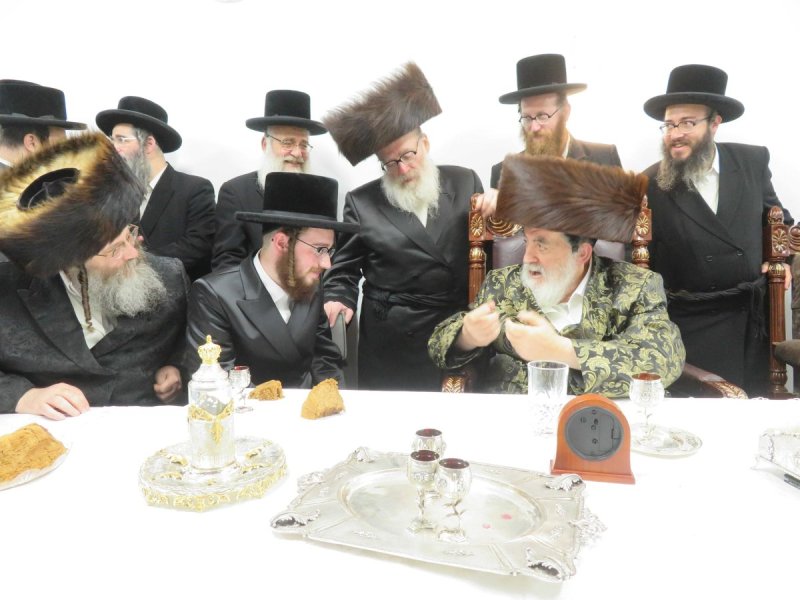 באדיבות המצלם